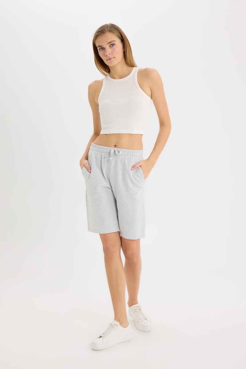 DeFacto Woman Regular Fit Thin Sweatshirt Fabric Basic Normal Waist Regular Hem Bermuda  - Image 2