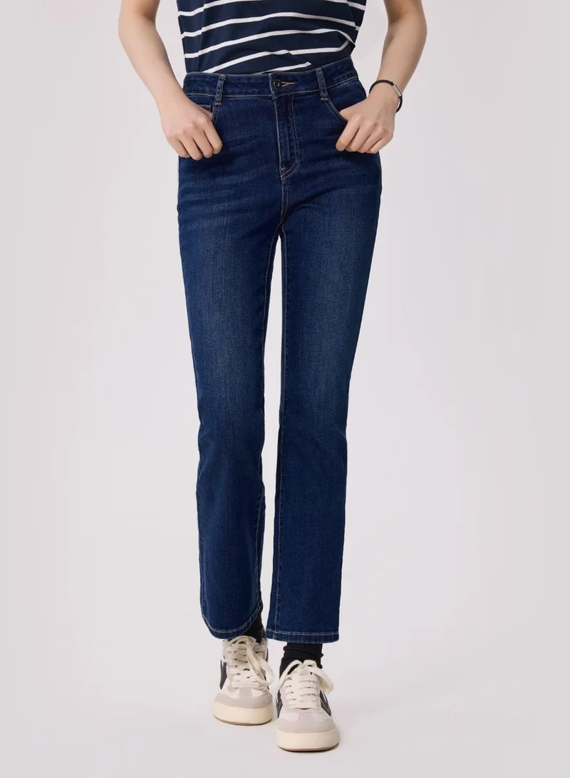 Giordano Women's Ultra-Stretch Flare Jeans
