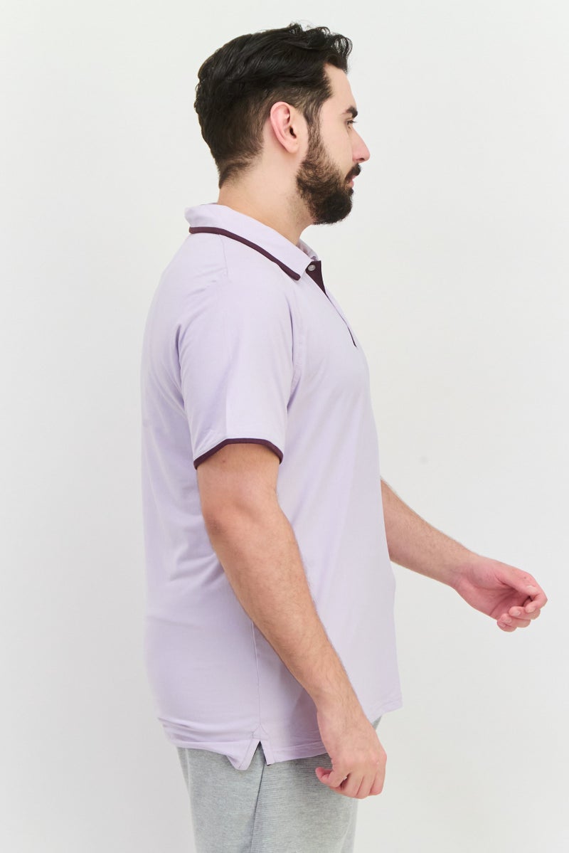 MOTION تي شيرت بولو بأكمام قصيرة بتصميم عادي للرجال بشعار العلامة التجارية، لافندر - Image 4