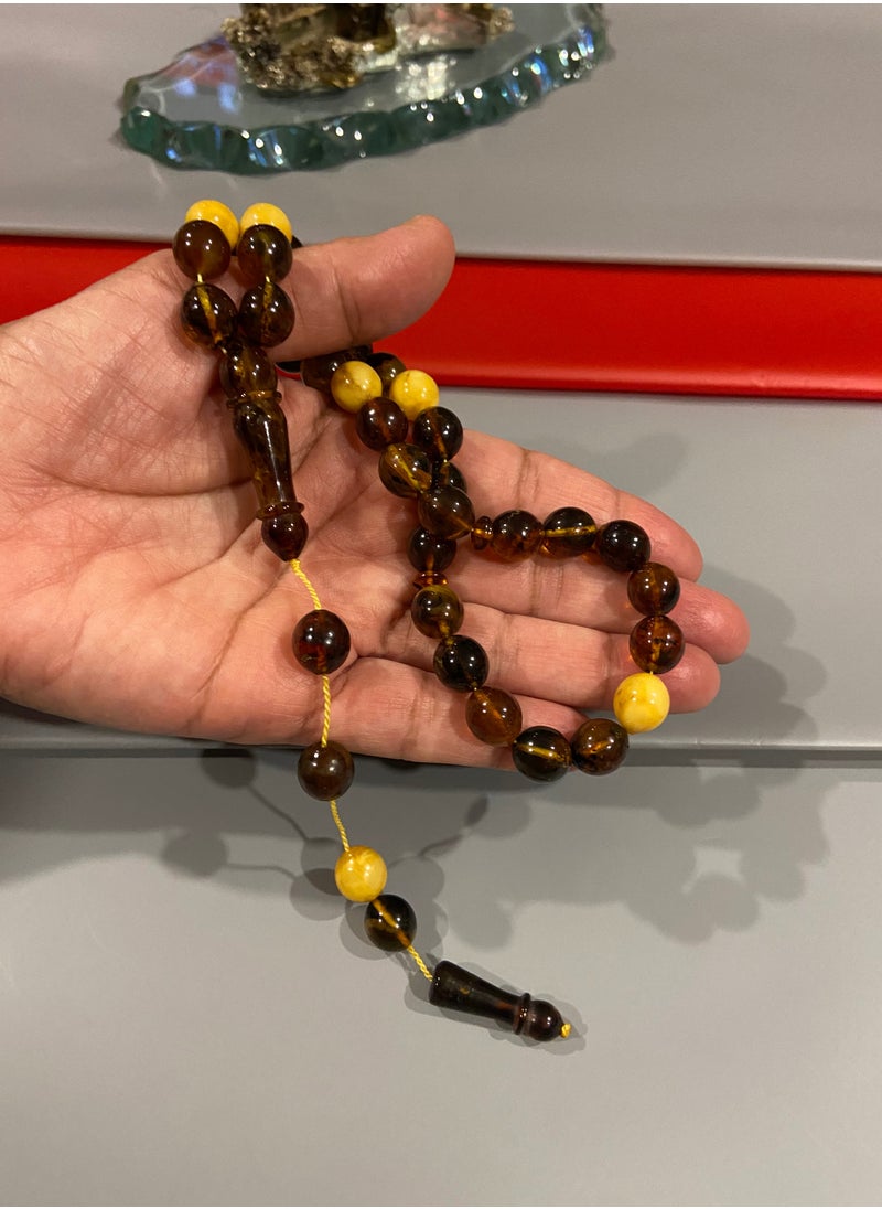 بيرسونال تاتش سبحة رجالية من الكهرمان الطبيعي البلطيقي الحُر عدد الخرز 33 ومقاس الخرز 10.3mm x 11.5mm  - Image 2
