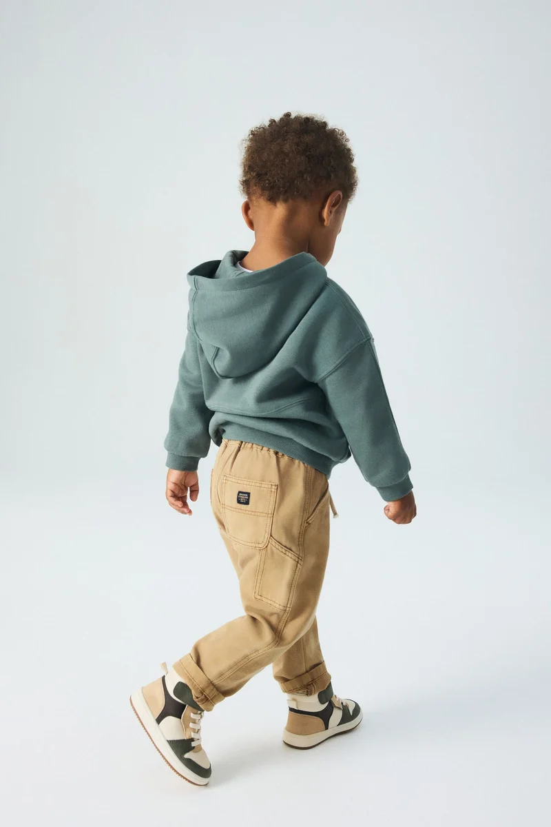 اتش اند ام بنطلون نجارين من الكانفاس