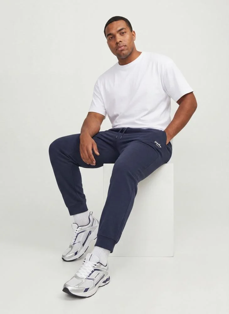 JACK & JONES Sky Captain Casual Relaxed Fit Plus size Sweatpants for Men | Best Price UAE