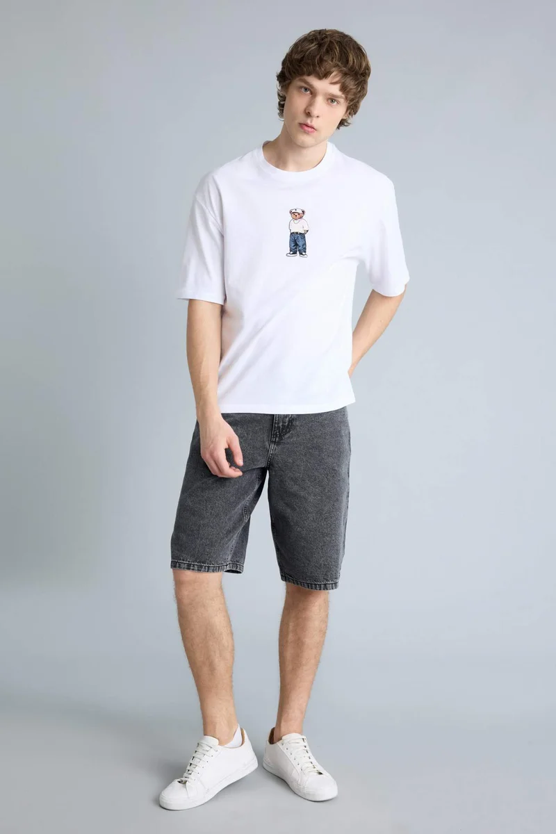 ديفاكتو Boxy Fit Printed Short Sleeve T-Shirt