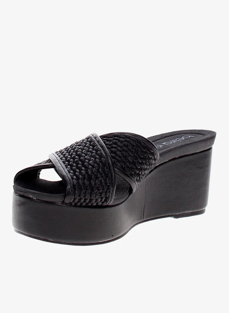 Beira Rio Black Comfort Sandals for Women – Lightweight & Supportive Everyday Footwear for Women | Best Price UAE