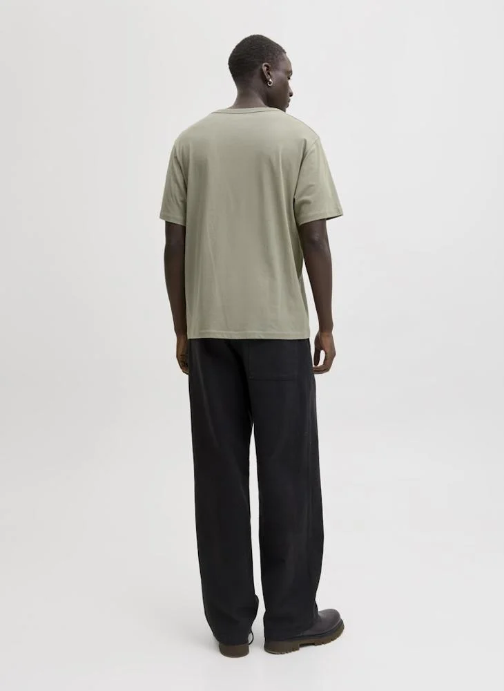 جاك اند جونز تي شيرت بياقة دائرية بقصة مريحة