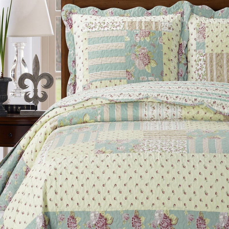 Royal Tradition Annabel Reversible Coverlets, California King Over-Sized 3pc Quilt Set (110-Inch Wide x 96-Inch Long) Lightweight Bedspread - Image 2