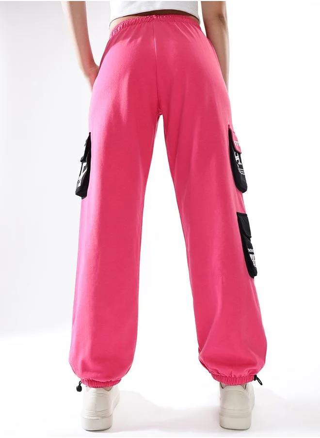 هوبرهولمي Women Track Pants in Multicolor featuring Jogger fit with a colourblocked pattern, no sleeves, regular length, secured with elasicated + drawstring closure, crafted from terry – ideal for both casual and formal outings.