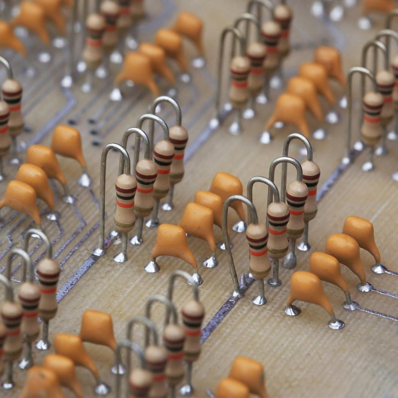 ALLECIN 24 Values Monolithic Ceramic Capacitor Assortment Kit 10pF 20pF 30pF 47pF 56pF 68pF 100pF 220pF 330pF 680pF 1nF 4.7nF 10nF 47nF 100nF 0.15uF 0.22uF 0.33uF 0.47uF 0.68uF 1uF 2.2uF 4.7uF 10uF - Image 4