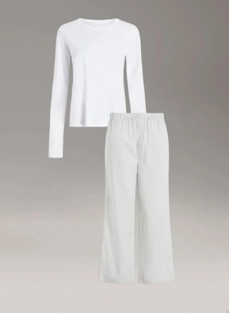 كالفن كلاين طقم بيجامة بنطال