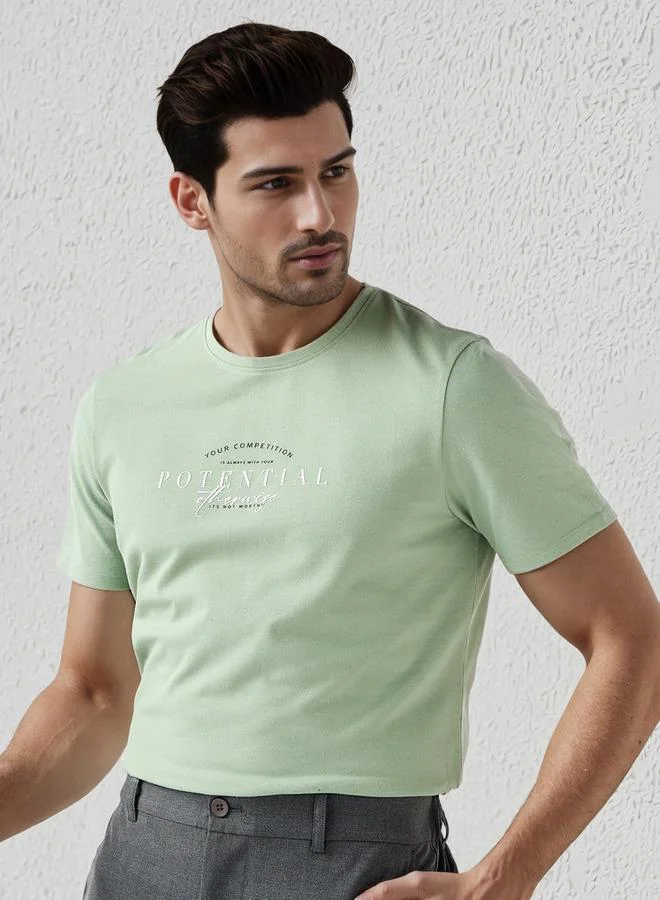 Iconic Iconic Men Slim Fit Crew Neck Short Sleeves Printed T-shirt