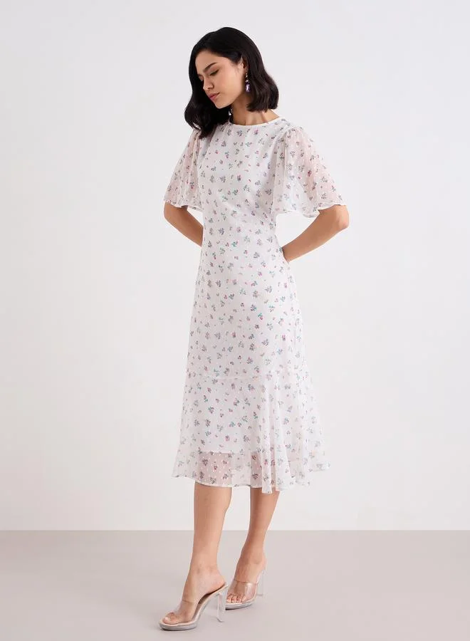 Styli Styli Off White Dobby Floral Midi Dress