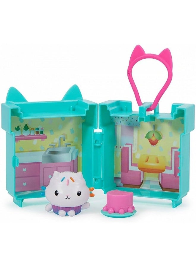 Gabby's Dollhouse Clip-On Playset CDU | Compact Portable Dollhouse with Character Figure, Kitchen & Dining Accessories | Durable Toy for Kids 3+ Years - Image 1