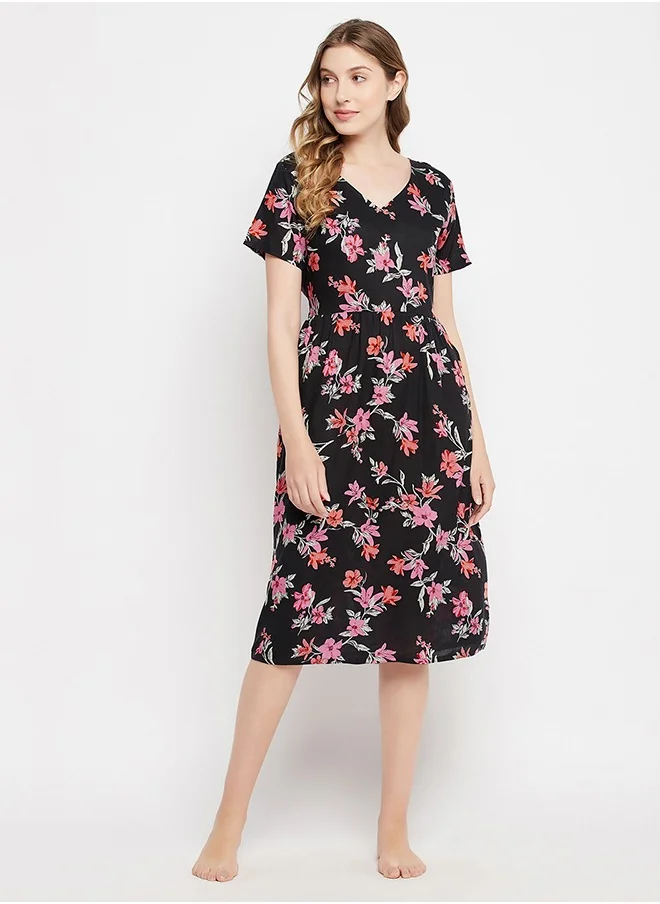 كلوفيا Clovia Pretty Florals Short Night Dress in Black - Rayon