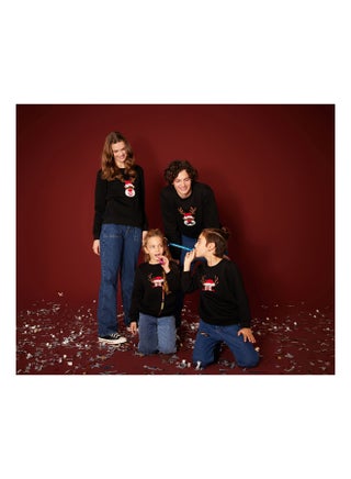 Sweatshirt - Black - Standard