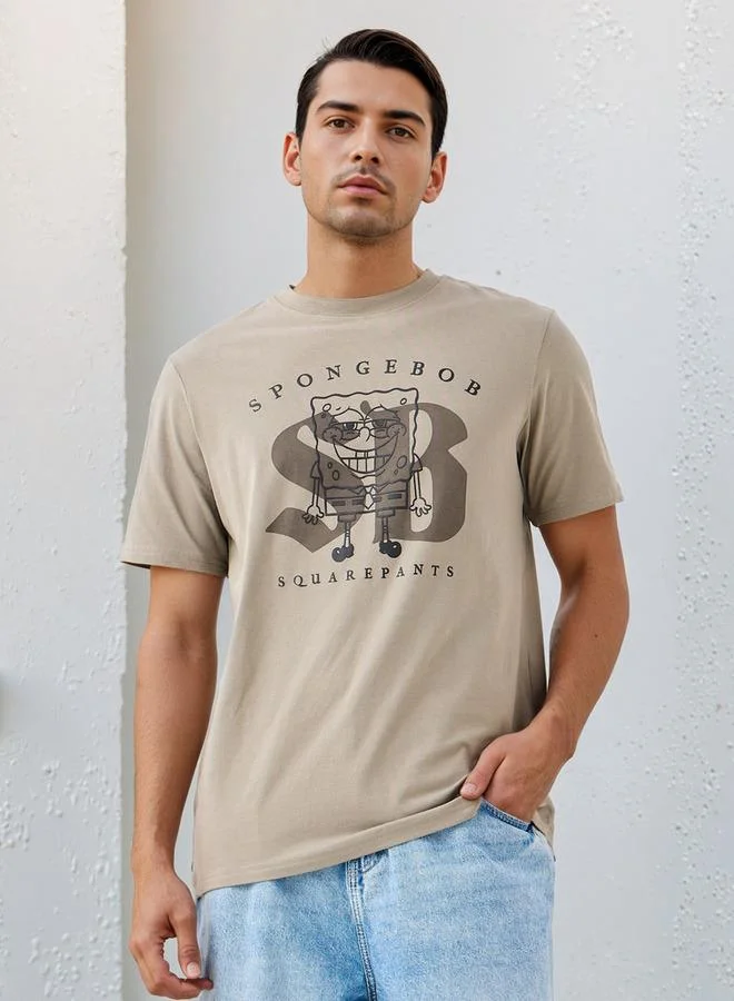 اس بي كاركترز تيشيرت بطبعة سبونج بوب سكوير بانتس