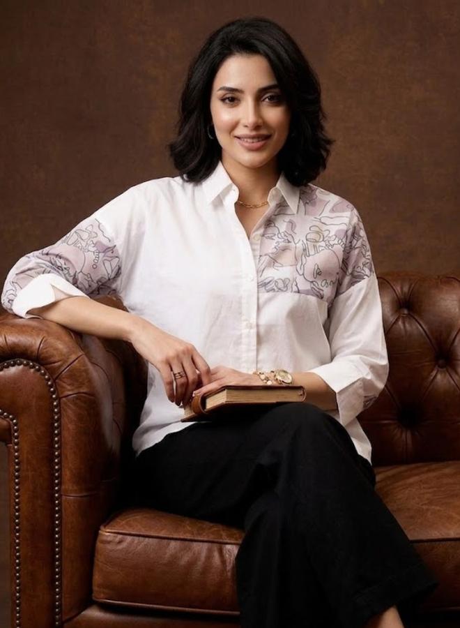 أثينا بلوزة بأكمام 3/4 وطبعة - Image 4