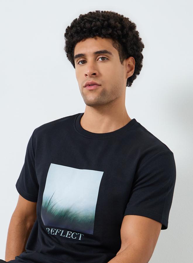 ستايلي تيشيرت بياقة دائرية وطبعة جرافيك - Image 5