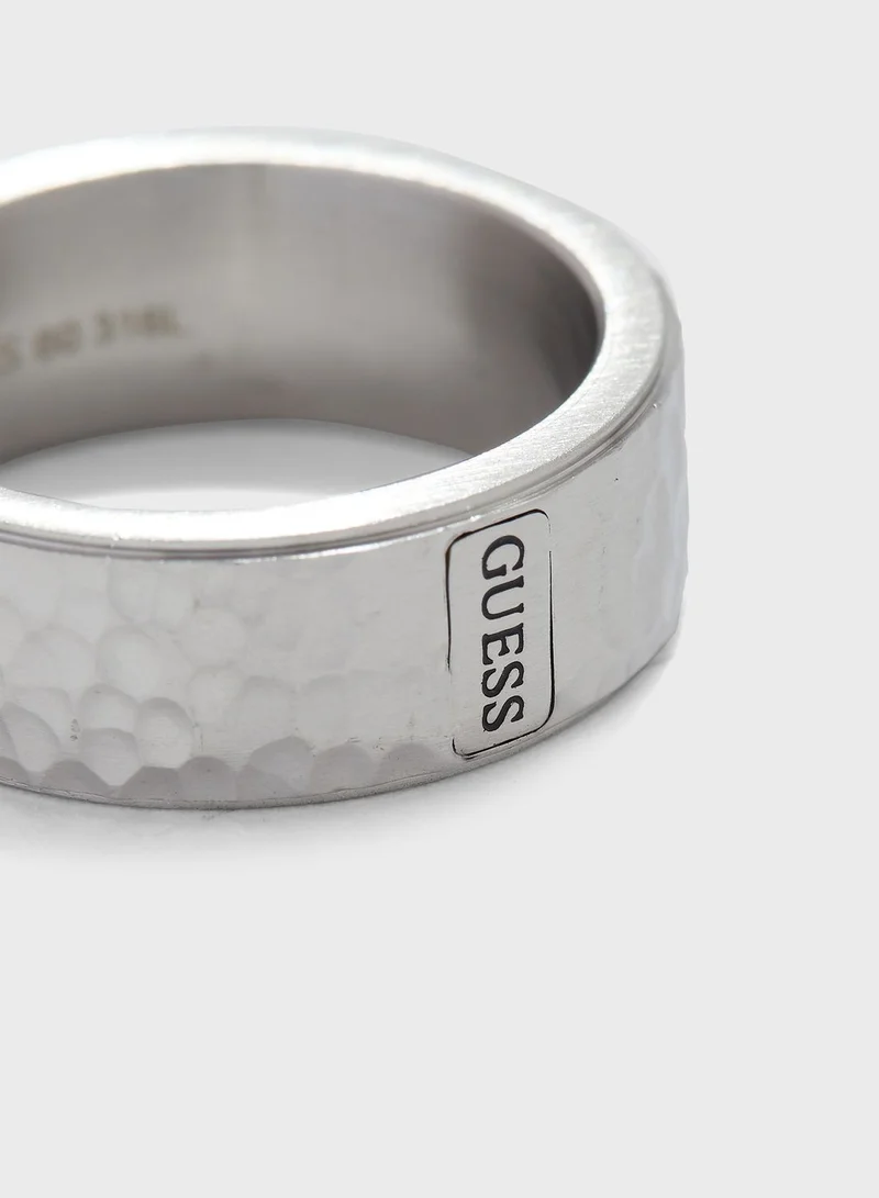 GUESS Hammered Band Ring