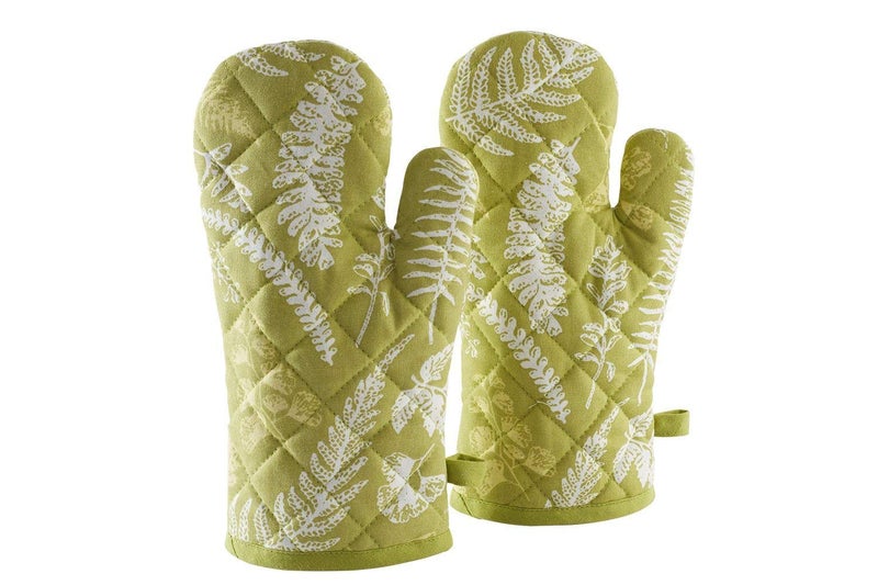 Mast Beautiful Print Design Cotton Padded Heat Proof Non Slip Microwave Baking Oven Glove Mitten for Microwave 2 Piece Set 32 cm Long Oven Mitts Random Patterns  - Image 1