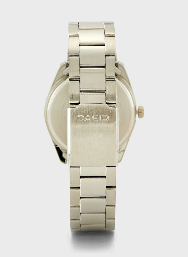 CASIO Mtp-1302D-7A1Vdf Analog Watch - Image 4
