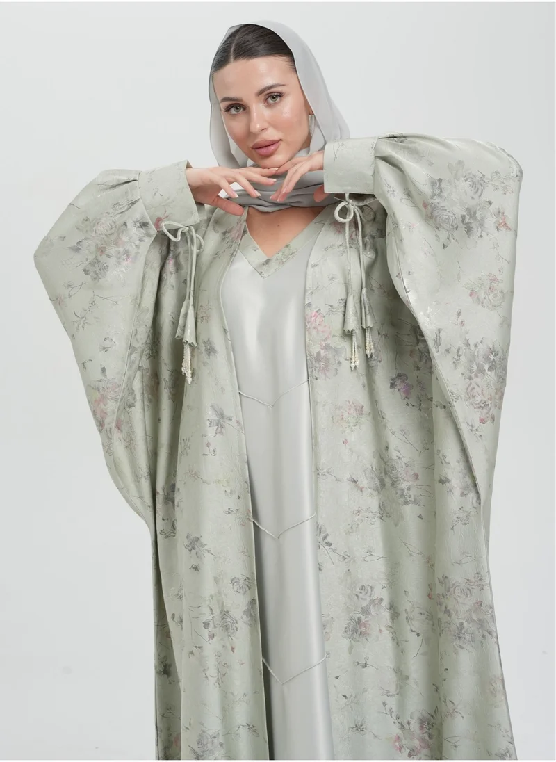 Meem by Mariyah Front open abaya with pleated inner