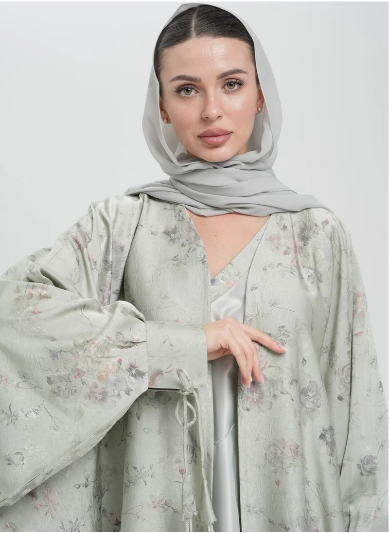 Meem by Mariyah Front open abaya with pleated inner