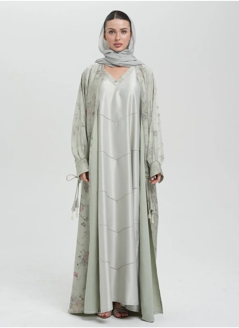 Meem by Mariyah Front open abaya with pleated inner