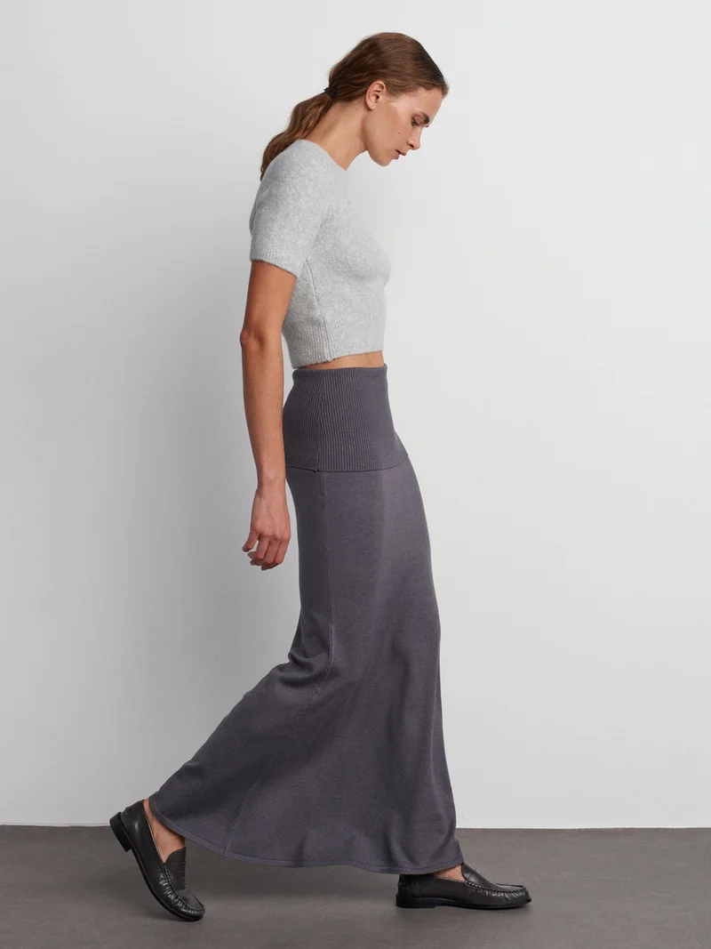 ديلفين 80114 Waisted Ribbed Flowy Knitwear Skirt-Smoke