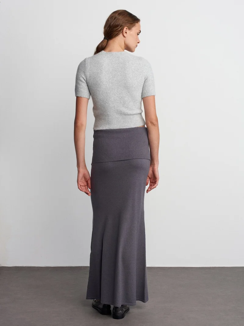 ديلفين 80114 Waisted Ribbed Flowy Knitwear Skirt-Smoke