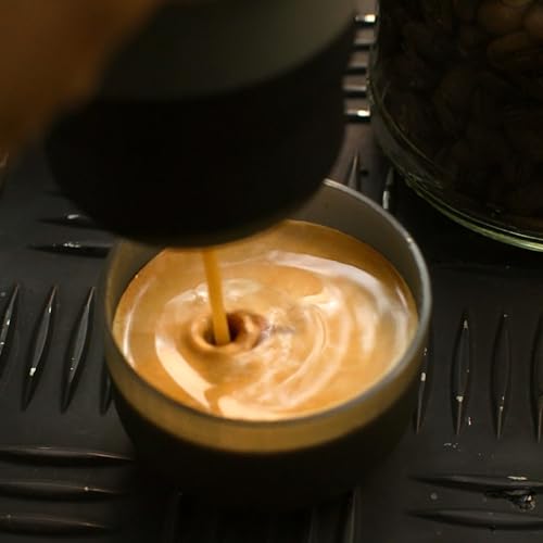 WACACO آلة إسبريسو WACACO Minipresso GR2 متوافقة مع القهوة المطحونة، صانعة قهوة محمولة 18 بار تعمل يدويًا، صانعة إسبريسو أثناء التنقل، صغيرة جدًا للسفر والتخييم والصيد والتسلق وركوب الدراجات. - Image 5
