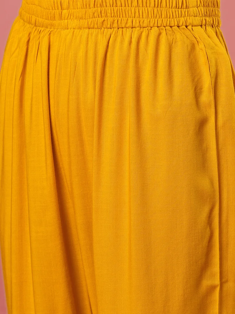 globus Women Yellow Ethnic Motifs Printed Empire Thread Work Kurta With Trousers