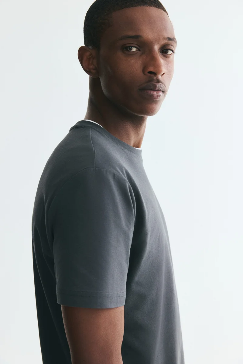 H&M  Round-neck T-shirt Slim fit for Men | Best Price UAE