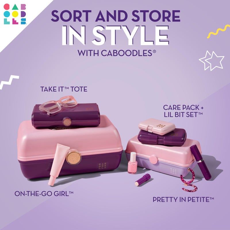 Caboodles صندوق مكياج كابودلز على الطريق للفتيات، لافندر ثنائي اللون على الأزرق، صندوق تنظيم مكياج بلاستيكي صلب، مرآة مدمجة، قفل آمن للسفر بأمان، تخزين واسع للأغراض الكبيرة - Image 3