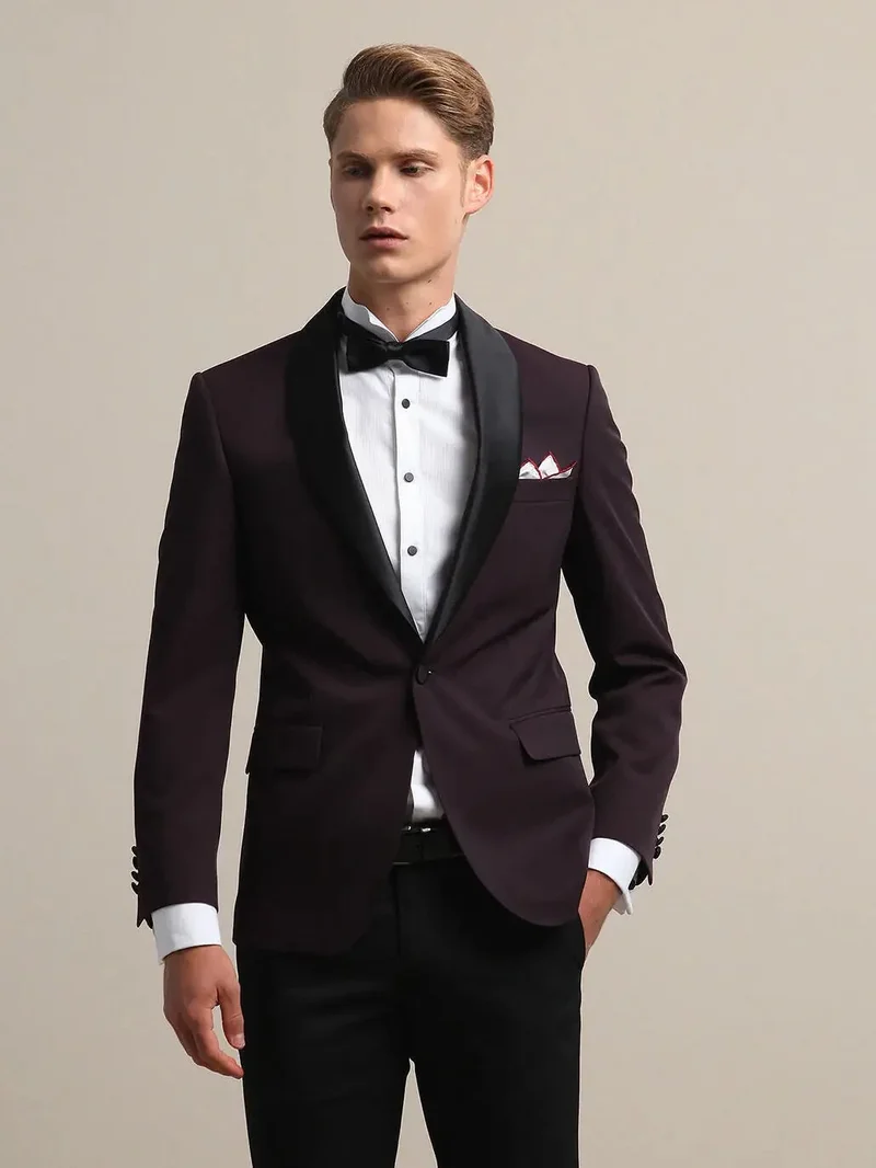 Kip Burgundy Slim Fit Removable Shawl Collar Weaving Tuxedo
