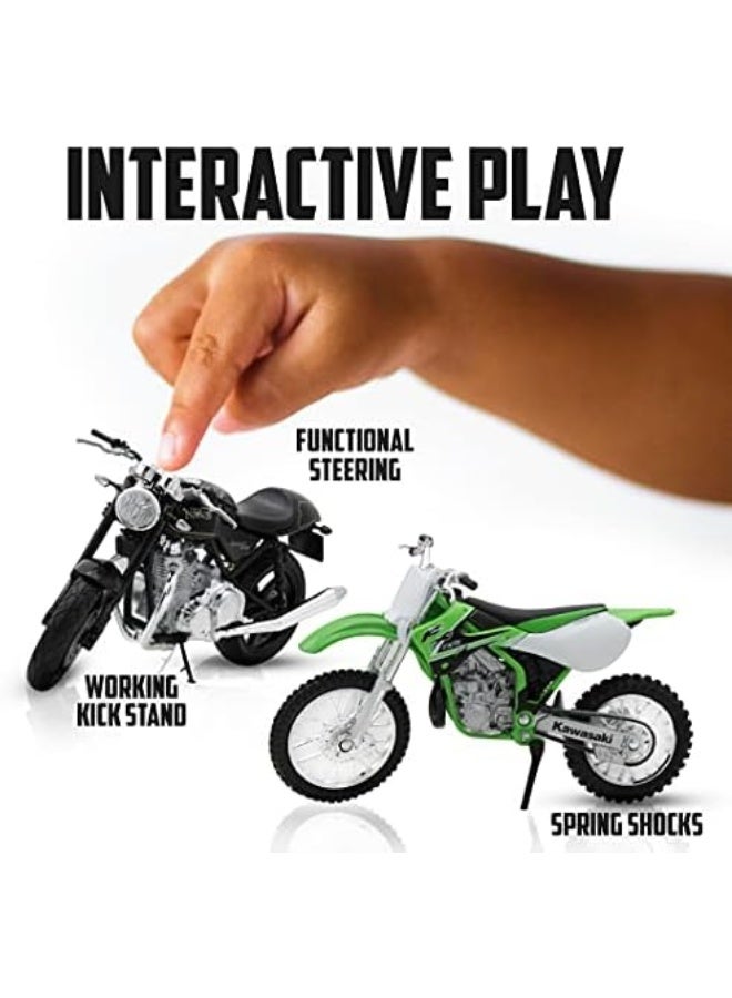 Die Cast Motorcycle Blue Suzuki GSX-R750, 1:18 Scale - Image 3