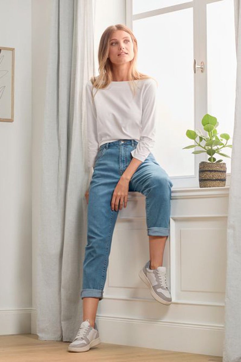 Tchibo جينز دنيم قابل للتمدد بتصميم عصري للنساء، أزرق فاتح - Image 1