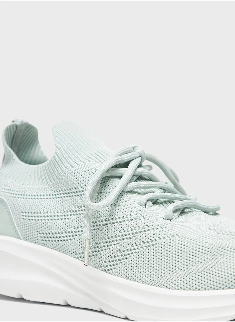 شو اكسبرس Lace Up Low Top Sneakers