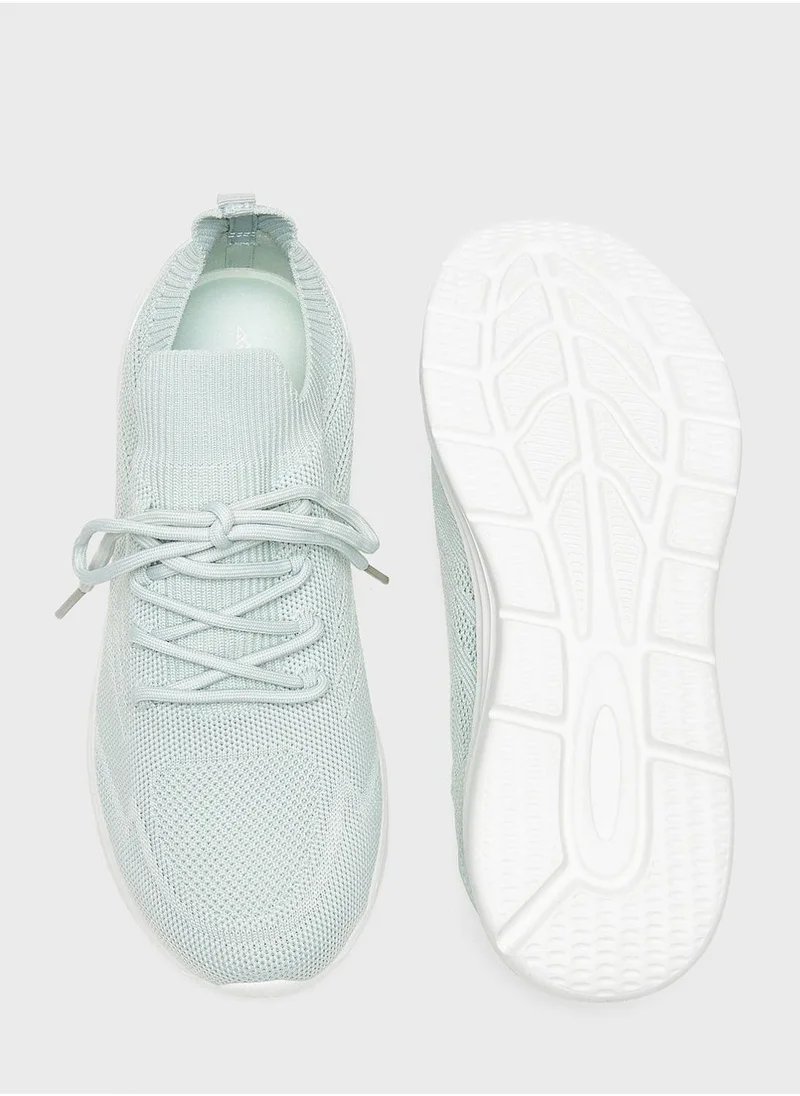 شو اكسبرس Lace Up Low Top Sneakers
