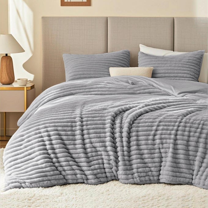 FLUFFY COMFORTER SET QUEEN SIZE SUPER SOFT FAUX FUR STRIPE JACQUARD COMFORTER 3 PIECES LIGHT GRAY FLEECE BEDDING SETWINTER WARM BED SET1 COMFORTER WITH 2 PILLOWCASES
