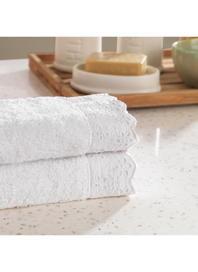 Home Benofisto 2-Piece Scalloped Towel Set-White - pzsku/Z2235C8BC62D63A41AB5DZ/45/_/1739927368/c163f8a5-d8e1-414c-9a75-711565defb41