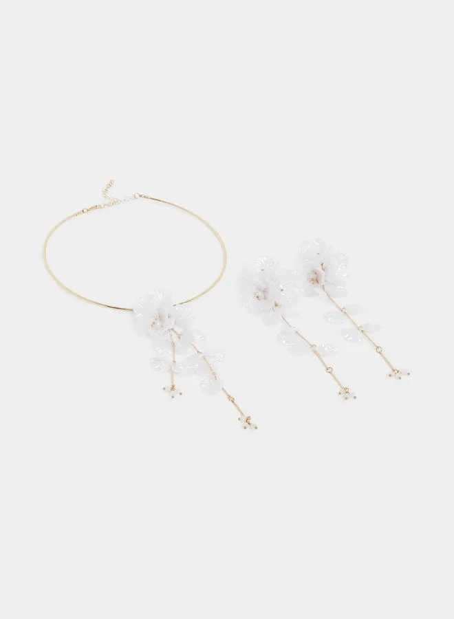 Styli Styli 2-Piece Flower Drop Choker Necklace and Earrings Set