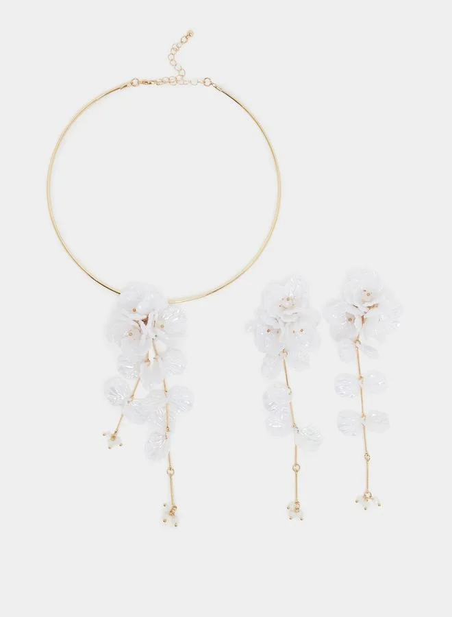 Styli Styli 2-Piece Flower Drop Choker Necklace and Earrings Set