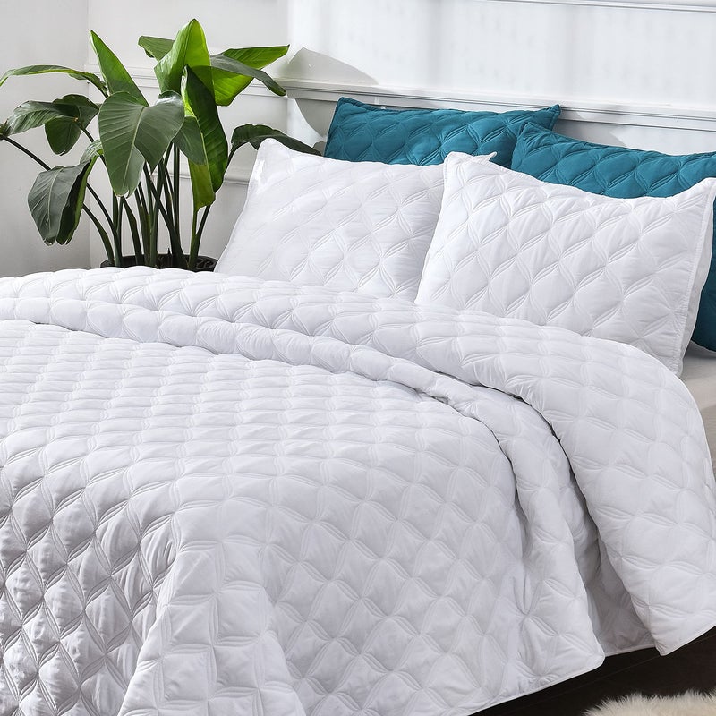 Litanika White King Size Quilt Set - Lightweight Comforter Bedspreads & Coverlets - Bedding Cover Bed Decor All Season - 3 Pieces (1 Quilt  2 Pillowcases) - Image 1