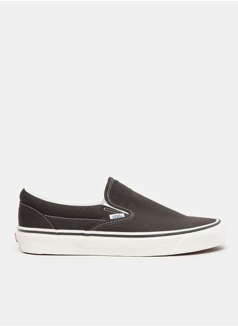 UA CLASSIC SLIP-ON 9