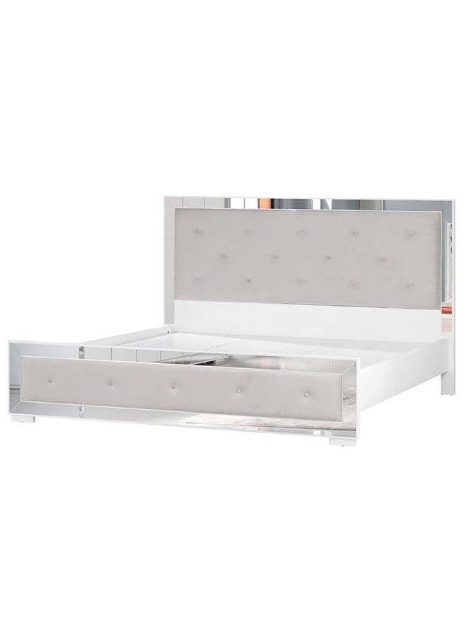 Ezekiel King Size Bed With Storage Modern Design Double Bedroom Furniture White - pzsku/Z223E82ABD3954AAFA7A8Z/45/_/1666184023/0c7b71f3-f60c-45b1-a50f-cfb56201e222