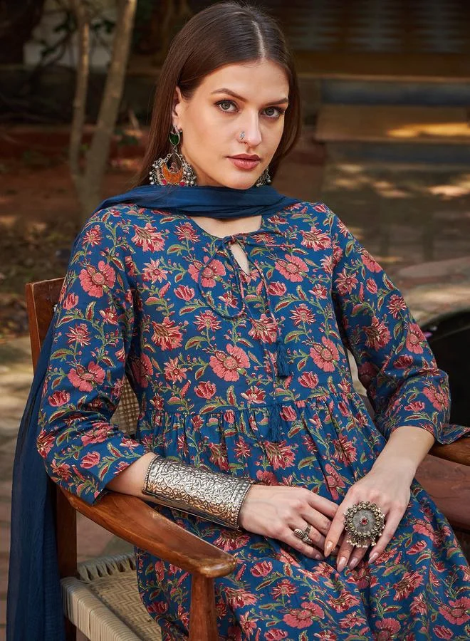 SASSAFRAS SASSAFRAS Navy Floral Front Dori Gathered Kurta with Pencil Pants and Dupatta Set