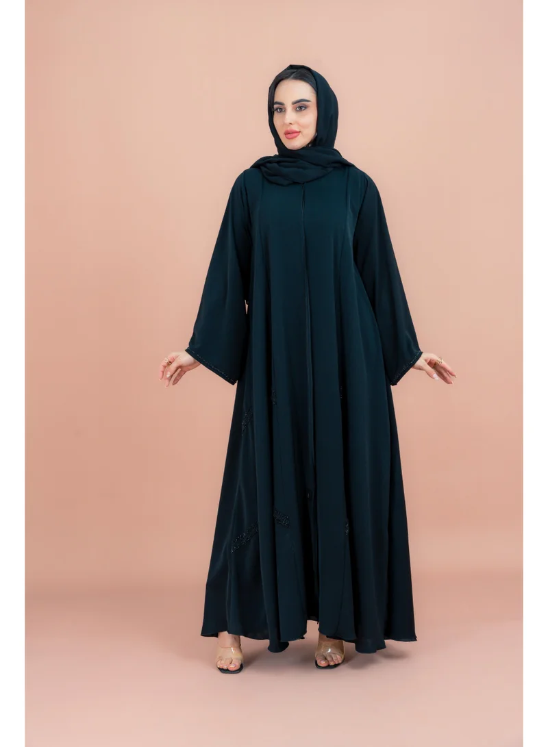 اكسا عباية كلاسيكية مع تطريز يدوي رائع