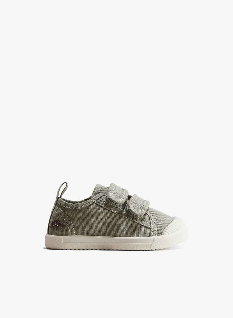 H&M Barefoot canvas trainers