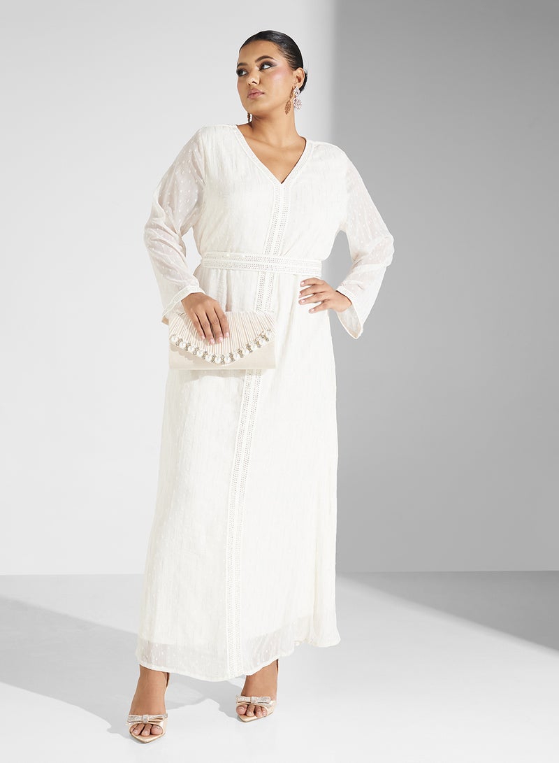 Khizana Plus size dress with shimmer detail - Image 1