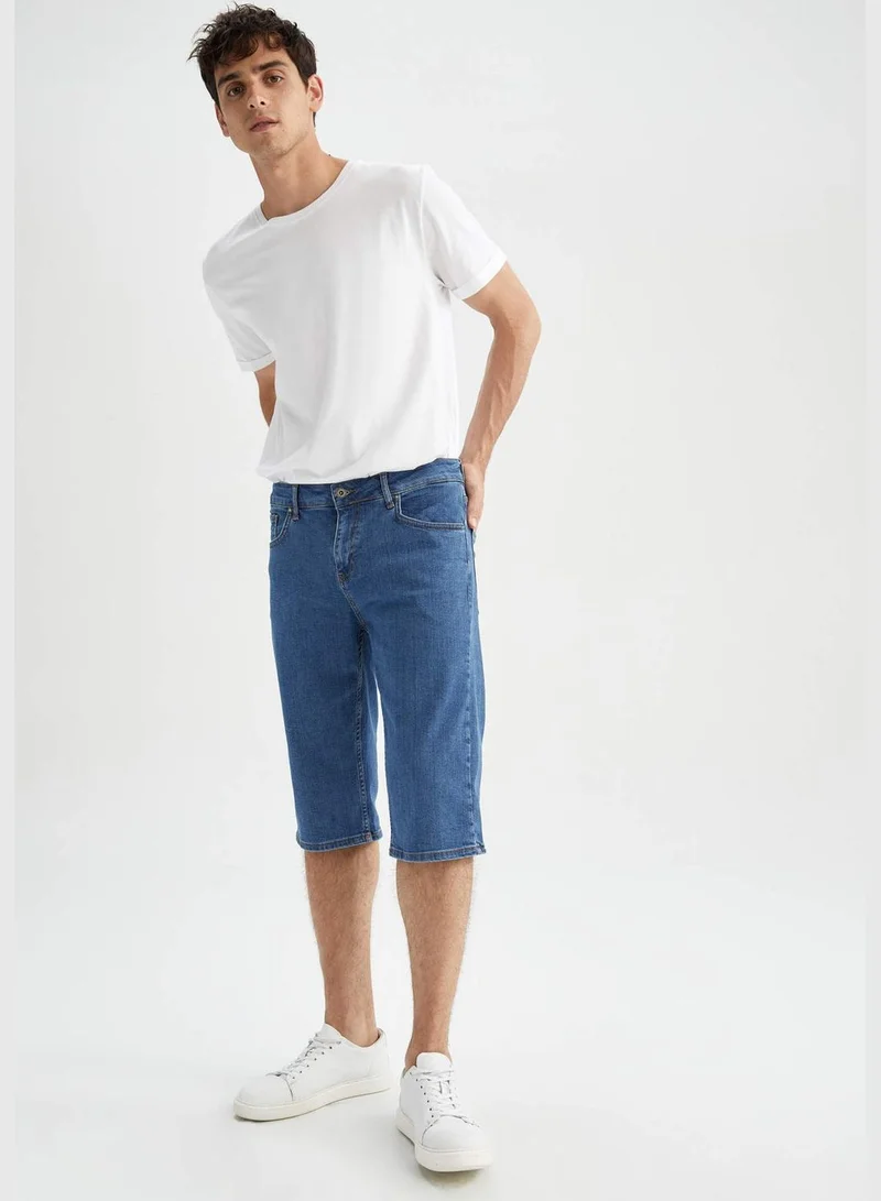 ديفاكتو Man Regular Fit Denim Bermuda